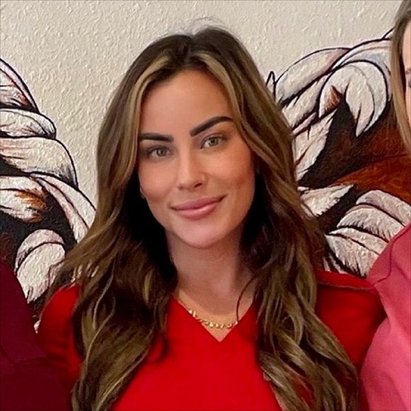 Meet your Posher, Emily - Picture 1 of 1